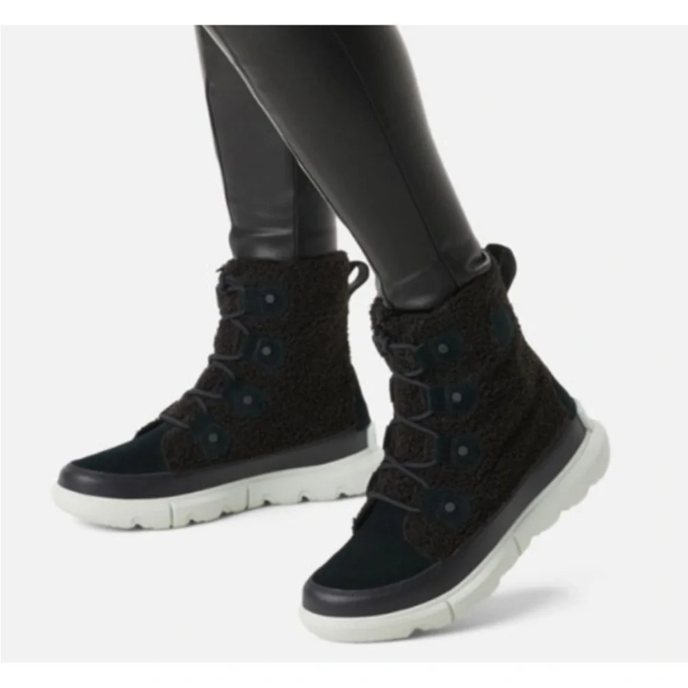 NEW Sorel Explorer Youth Black Ankle Boots